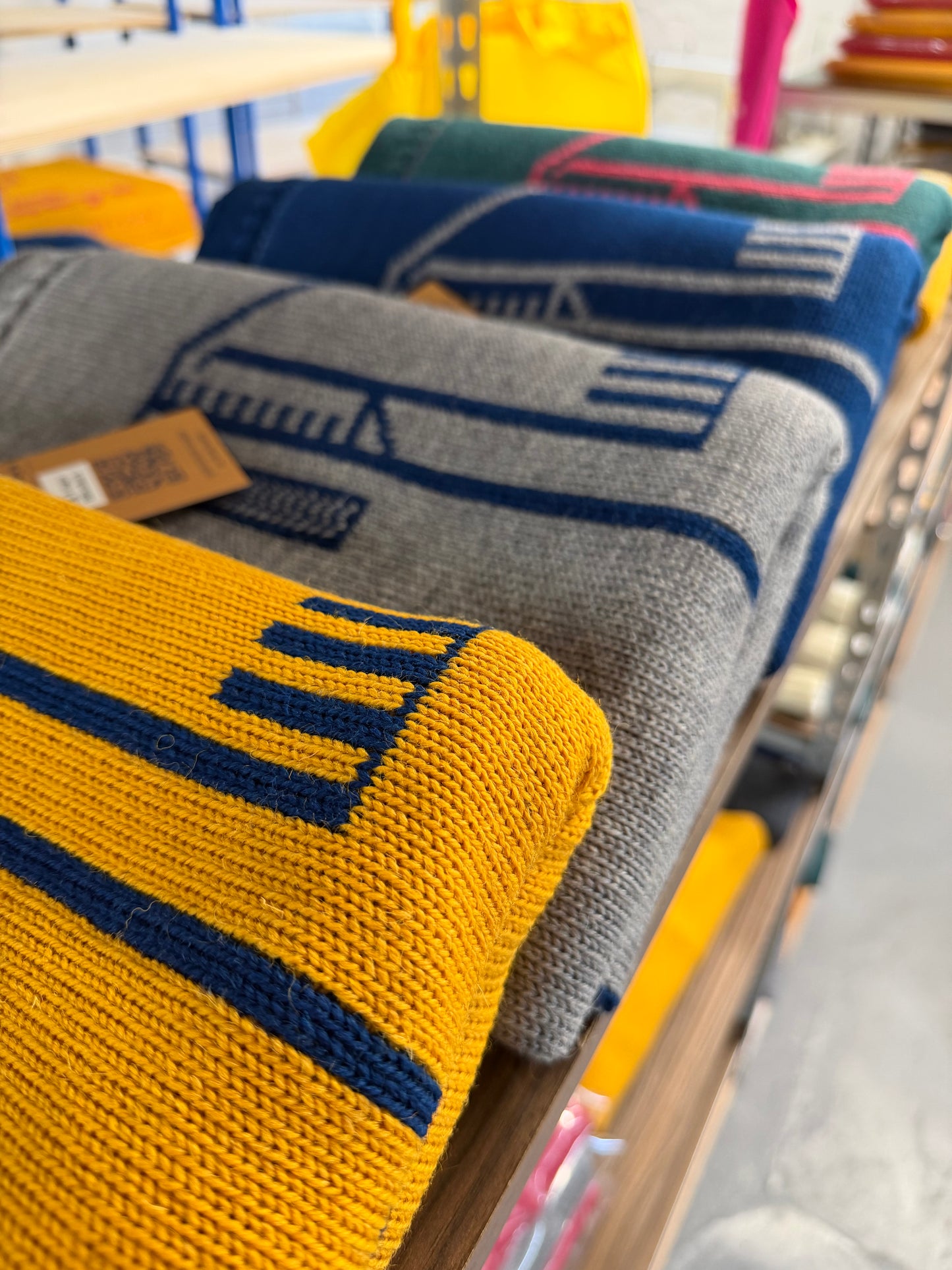 Logo Blanket